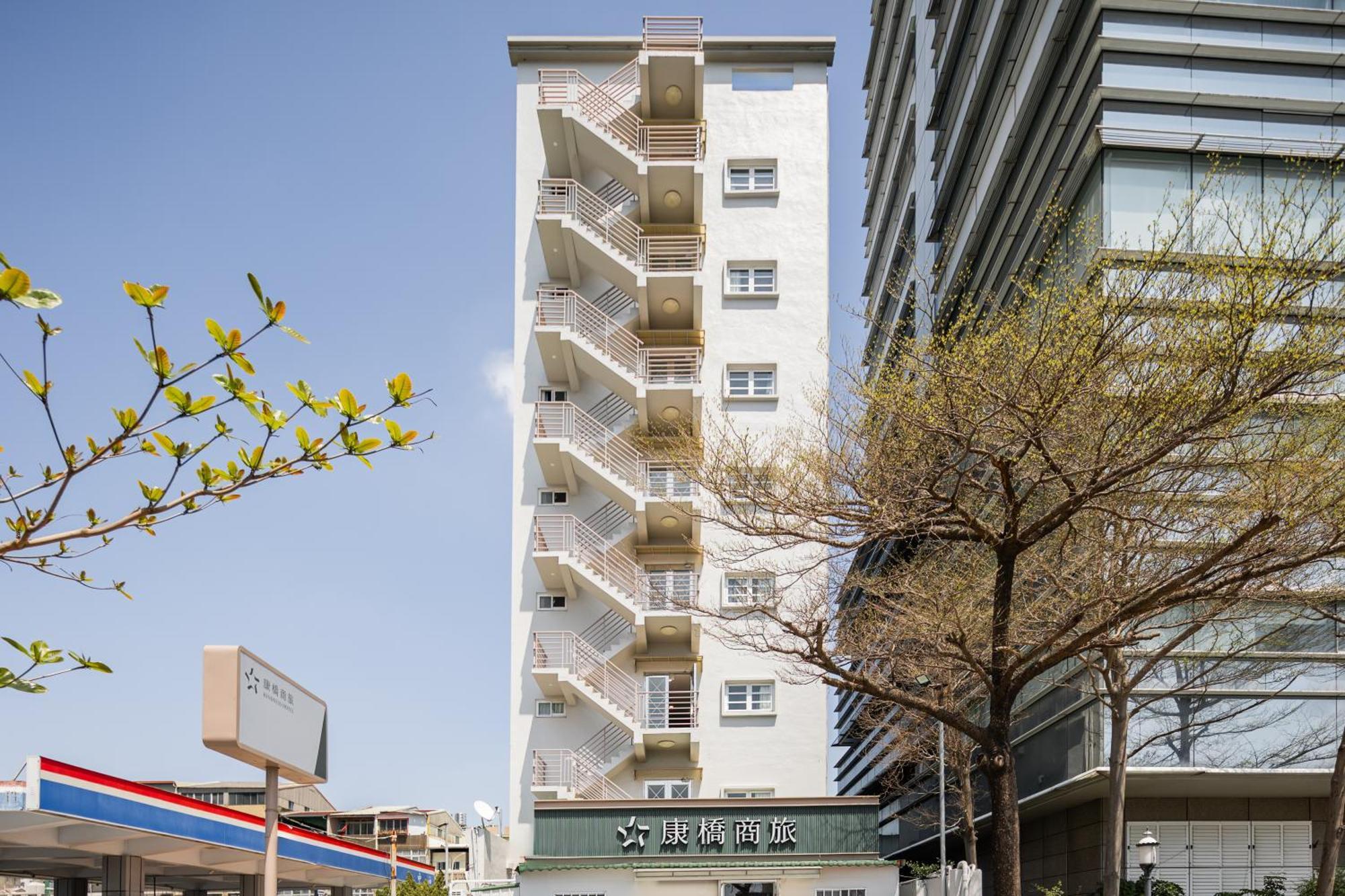 Kindness Hotel - Tainan Minsheng Εξωτερικό φωτογραφία