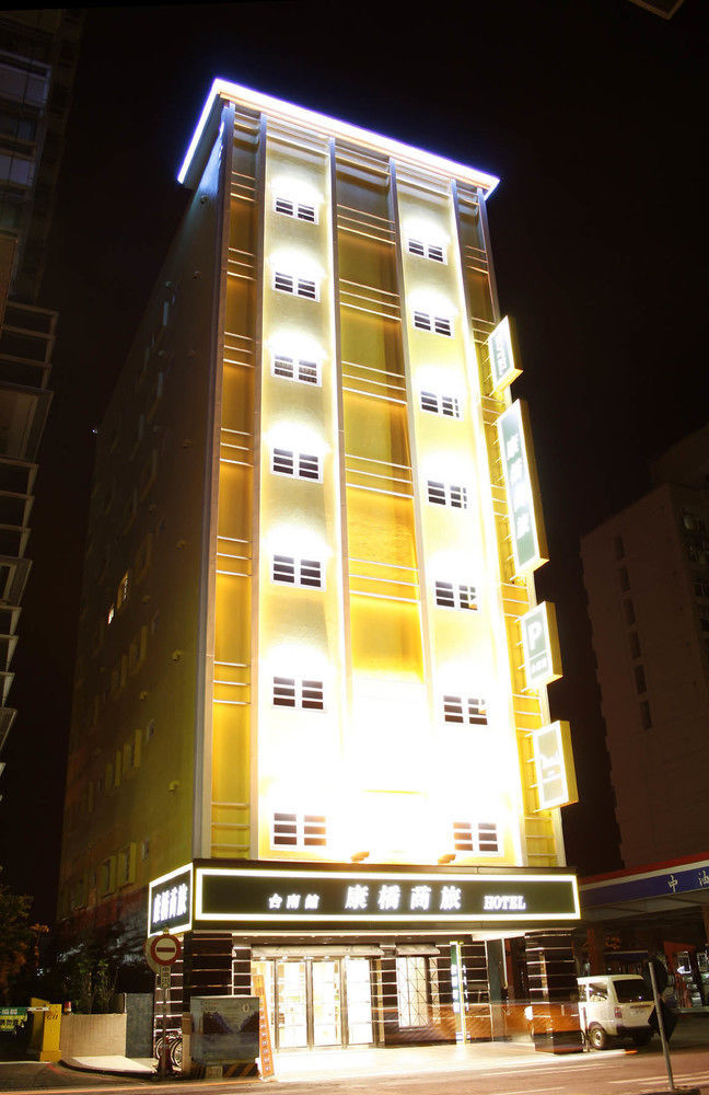 Kindness Hotel - Tainan Minsheng Εξωτερικό φωτογραφία