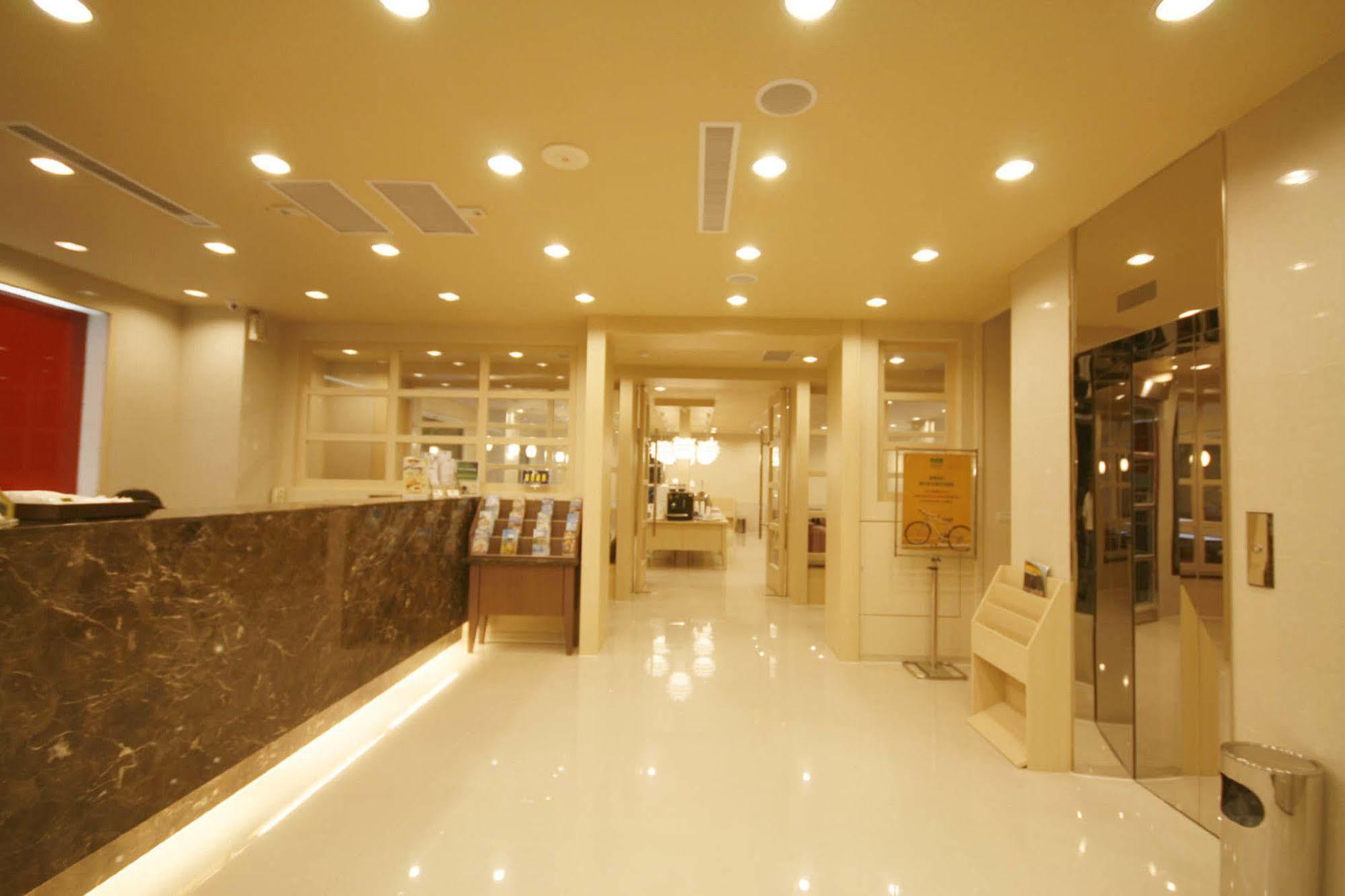 Kindness Hotel - Tainan Minsheng Εξωτερικό φωτογραφία